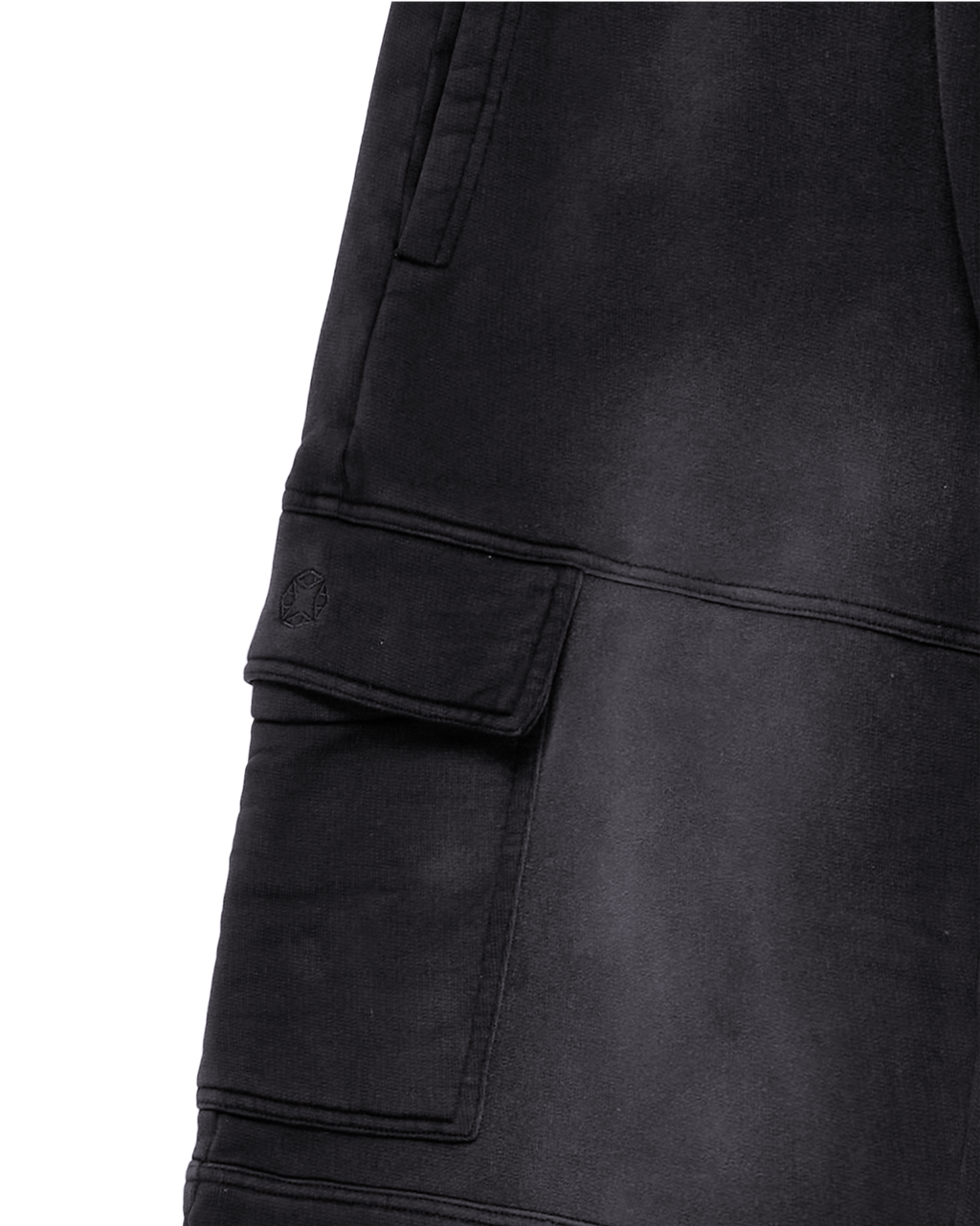 BLACK GARMENT DYE CARGO SHORTS